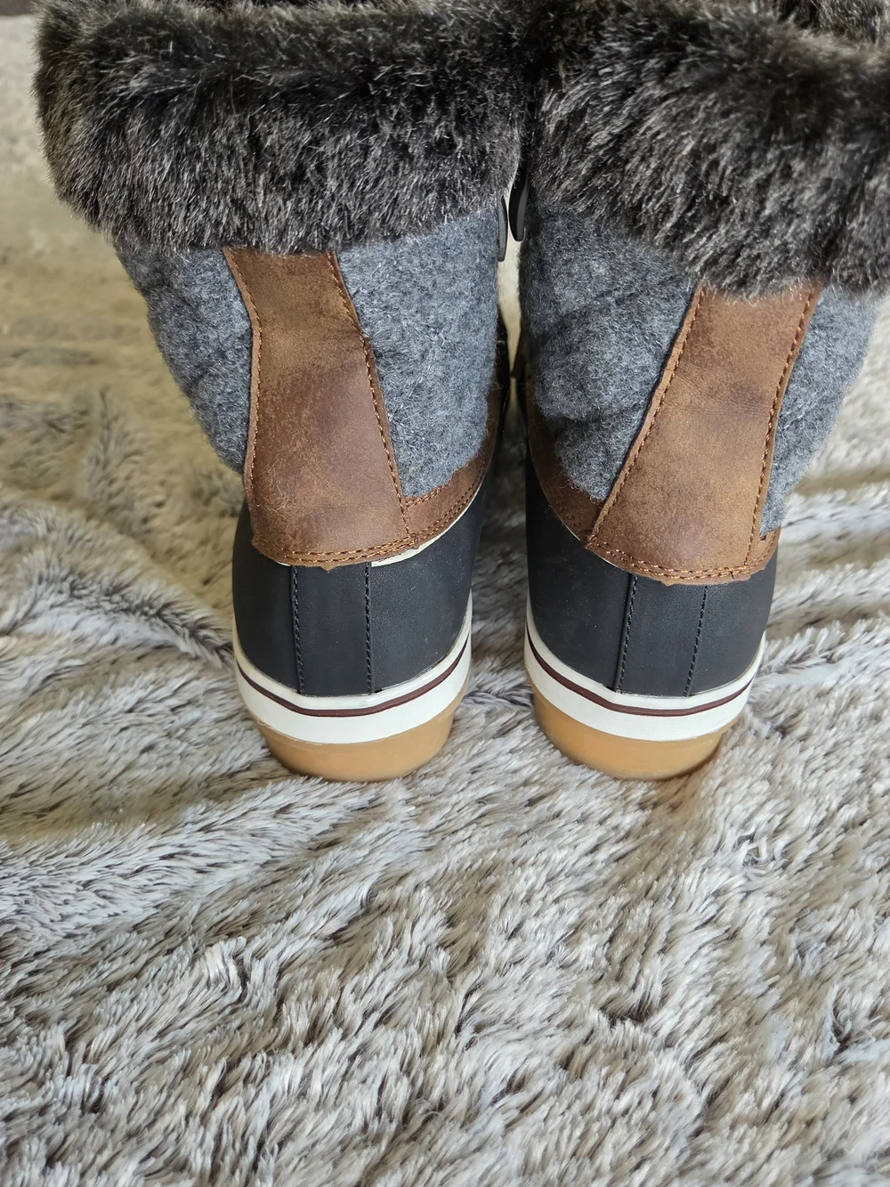 Global Win Womens Waterproof Snow Boots with Faux Fur Collar Sz 10.5
